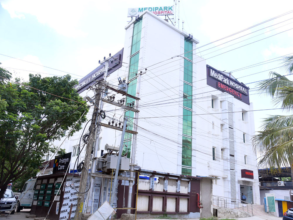 Medipark Multispeciality Hospital Logo